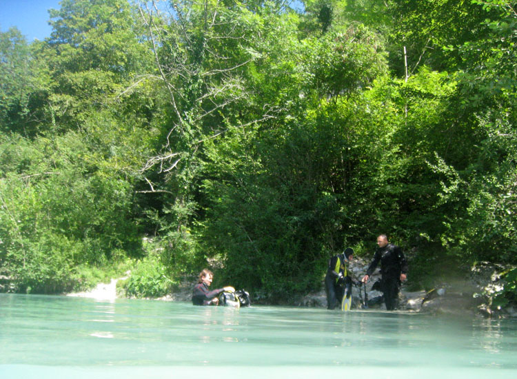 Immersione in fiume sloveno: trota marmorata ed altro...